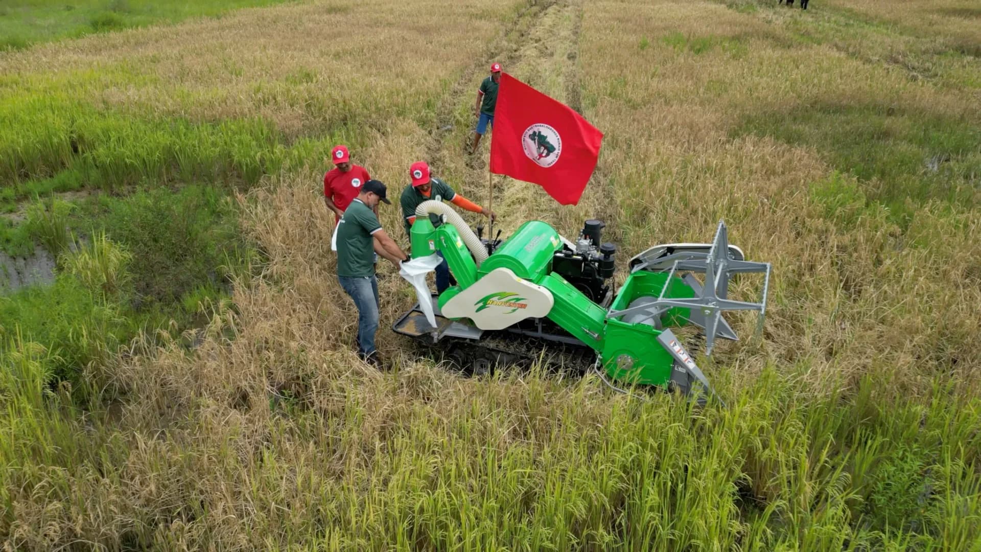 Primeira fábrica de tratores para agricultura familiar no Brasil via cooperação Brasil-China-MST — imagem 1