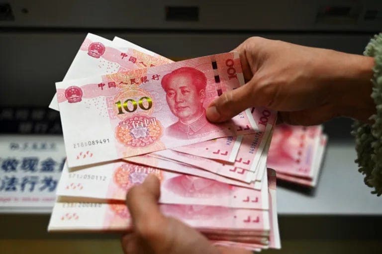 Países africanos negociam converter dívida com a China de dólar para yuan — imagem 1